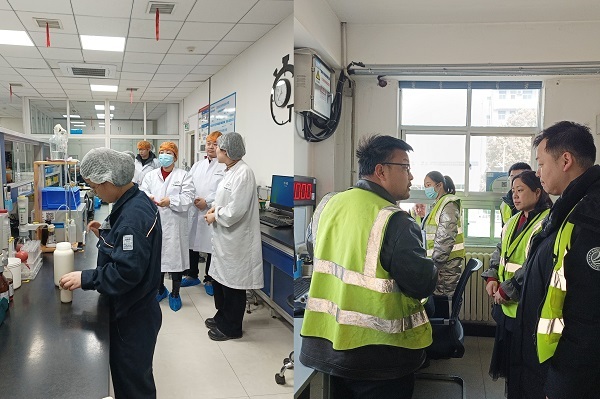 临潼区“代办+踏勘”优服务 助推生鲜乳收购审批提速 力促营商环境优化